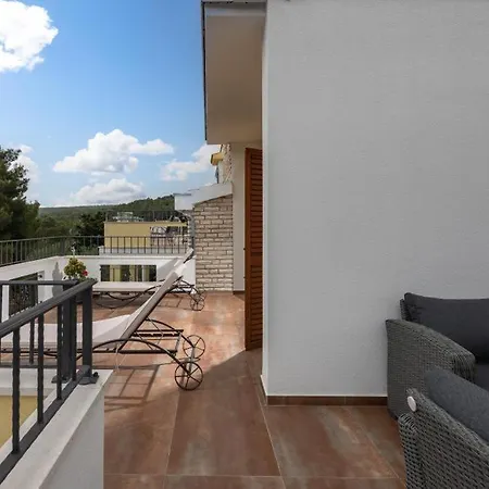 Hablando Apartments-70m From The Sea