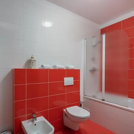 Apartamento Hablando Apartments-70m From The Sea Pridraga