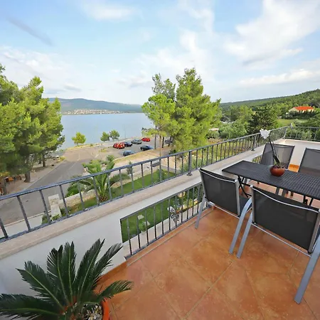 Apartment Hablando Apartments-70m From The Sea